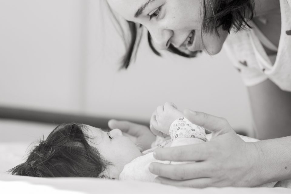 photo maman bebe-cathy-bertrand-photographe